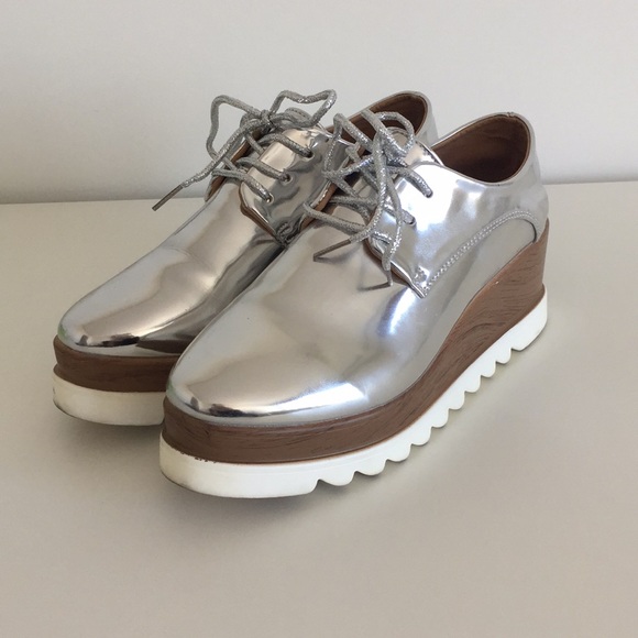 Qupid Shoes - Silver platform shoes
